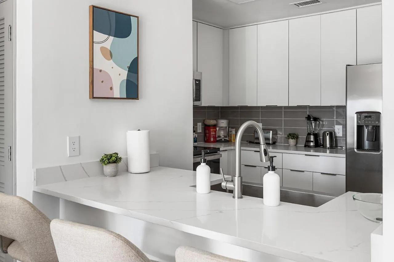 Carolina Blue - Stunning Views, Free Parking And Wifi Apartment Charlotte 0*,  United States