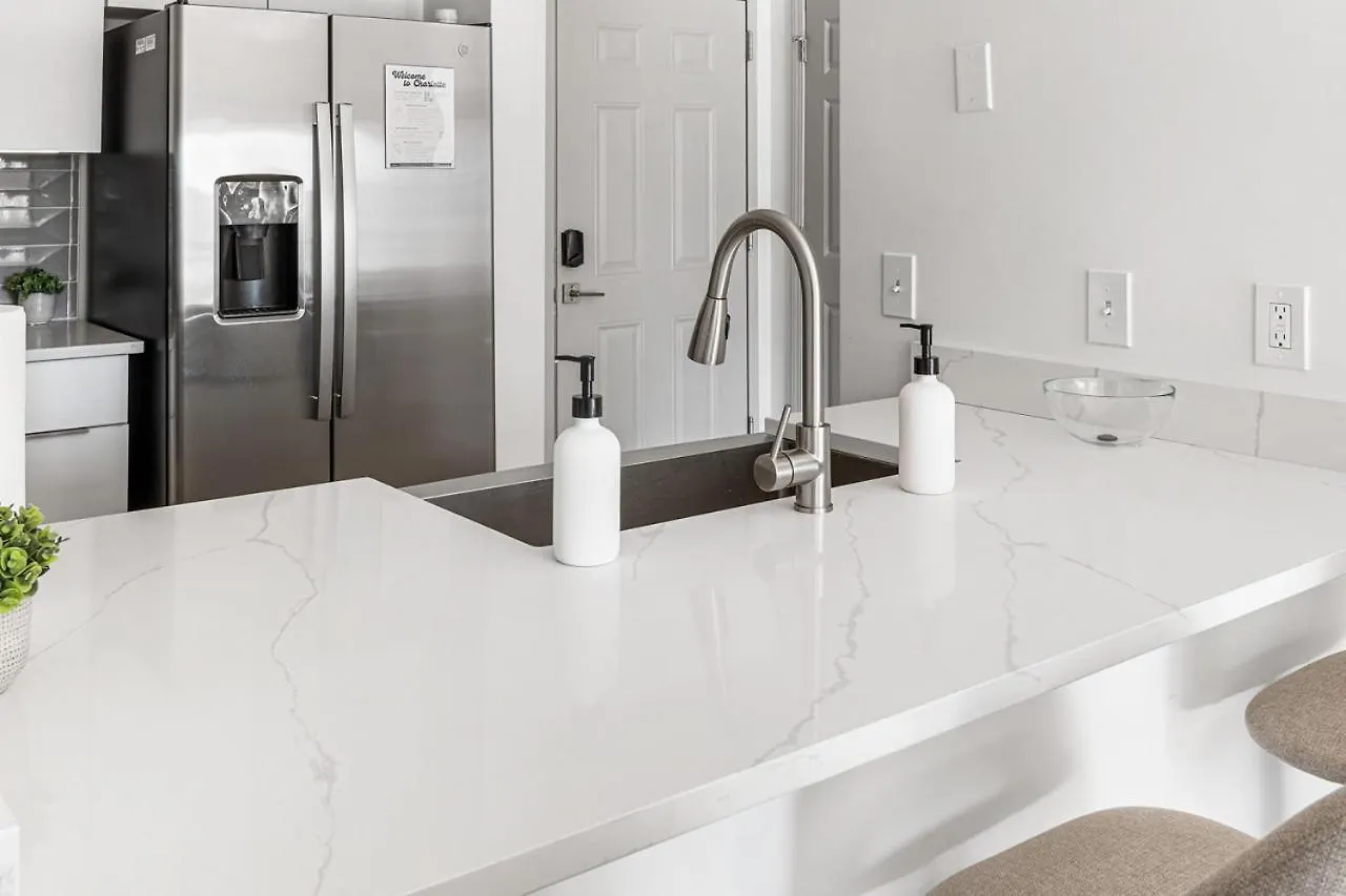 Carolina Blue - Stunning Views, Free Parking And Wifi Apartment Charlotte