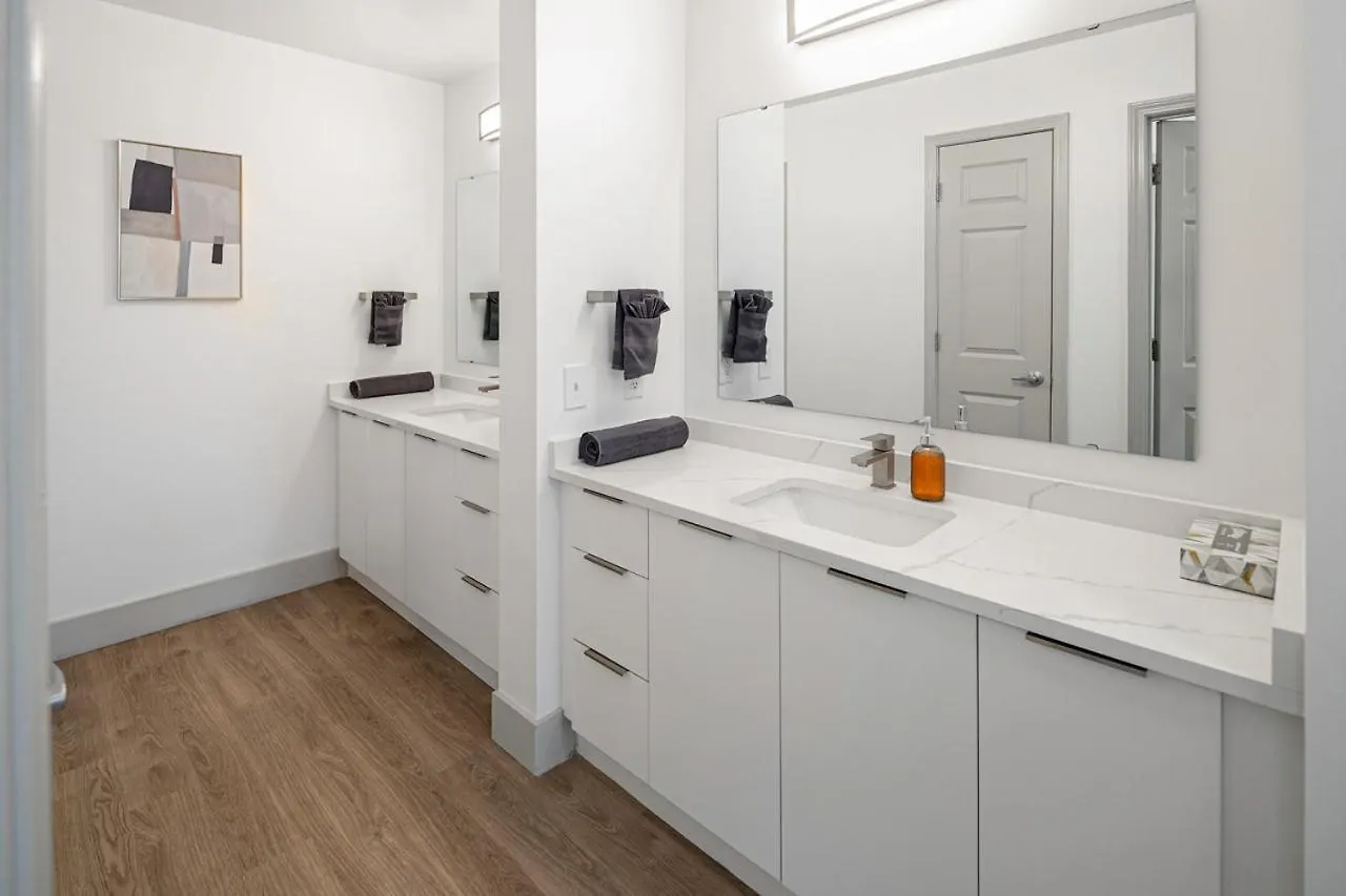 Carolina Blue - Stunning Views, Free Parking And Wifi Apartment Charlotte