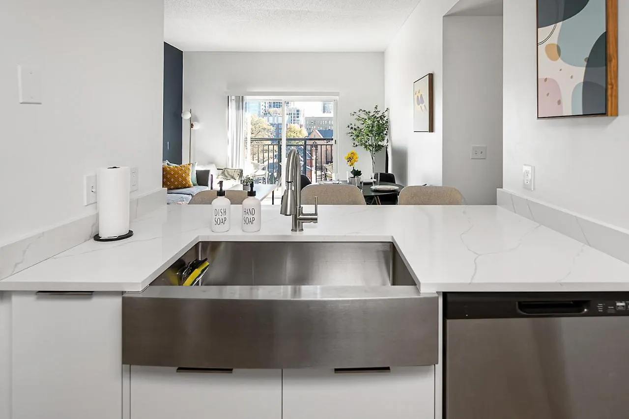 Carolina Blue - Stunning Views, Free Parking And Wifi Apartment Charlotte