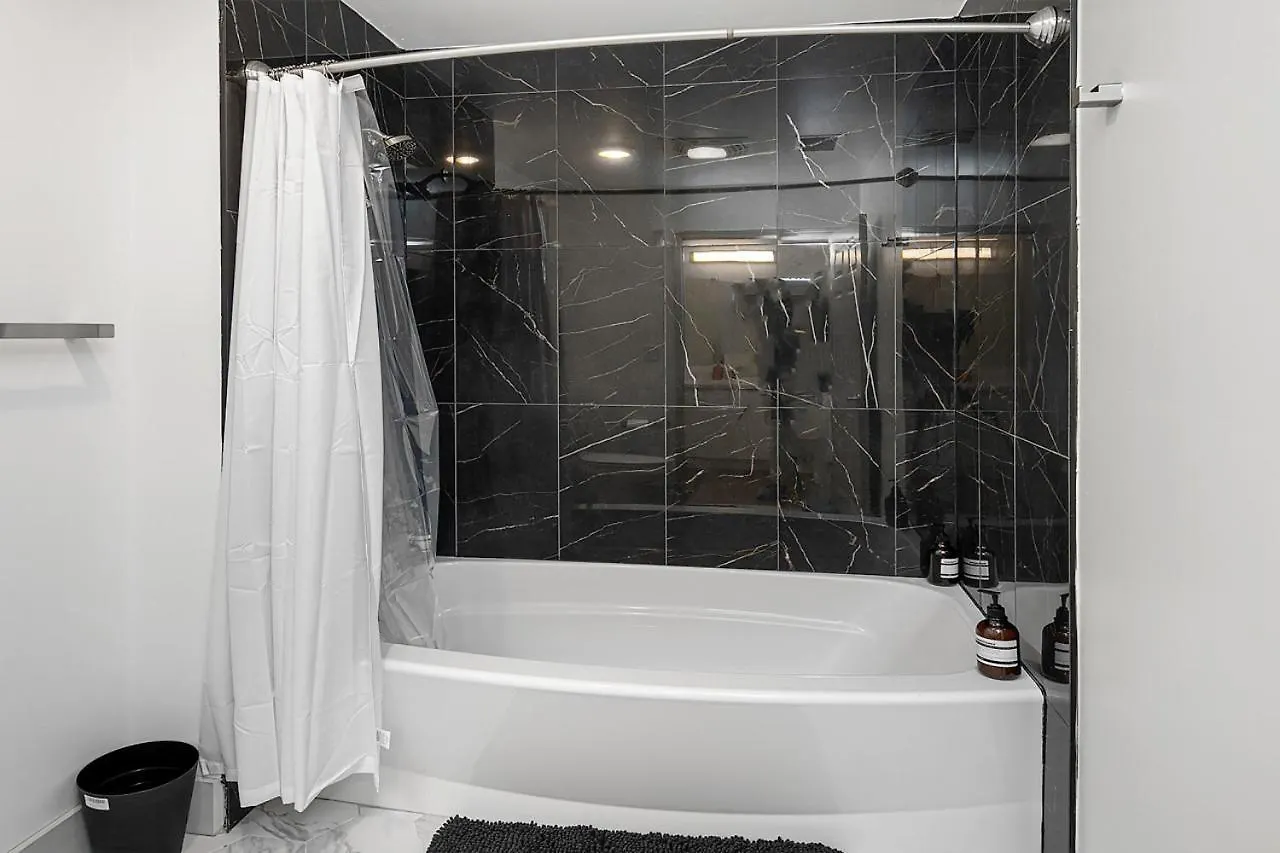 Carolina Blue - Stunning Views, Free Parking And Wifi Apartment Charlotte United States