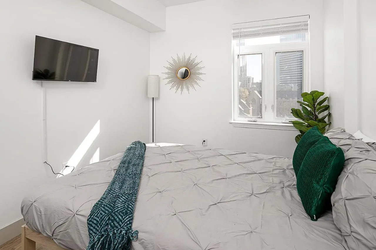 Carolina Blue - Stunning Views, Free Parking And Wifi Apartment Charlotte United States